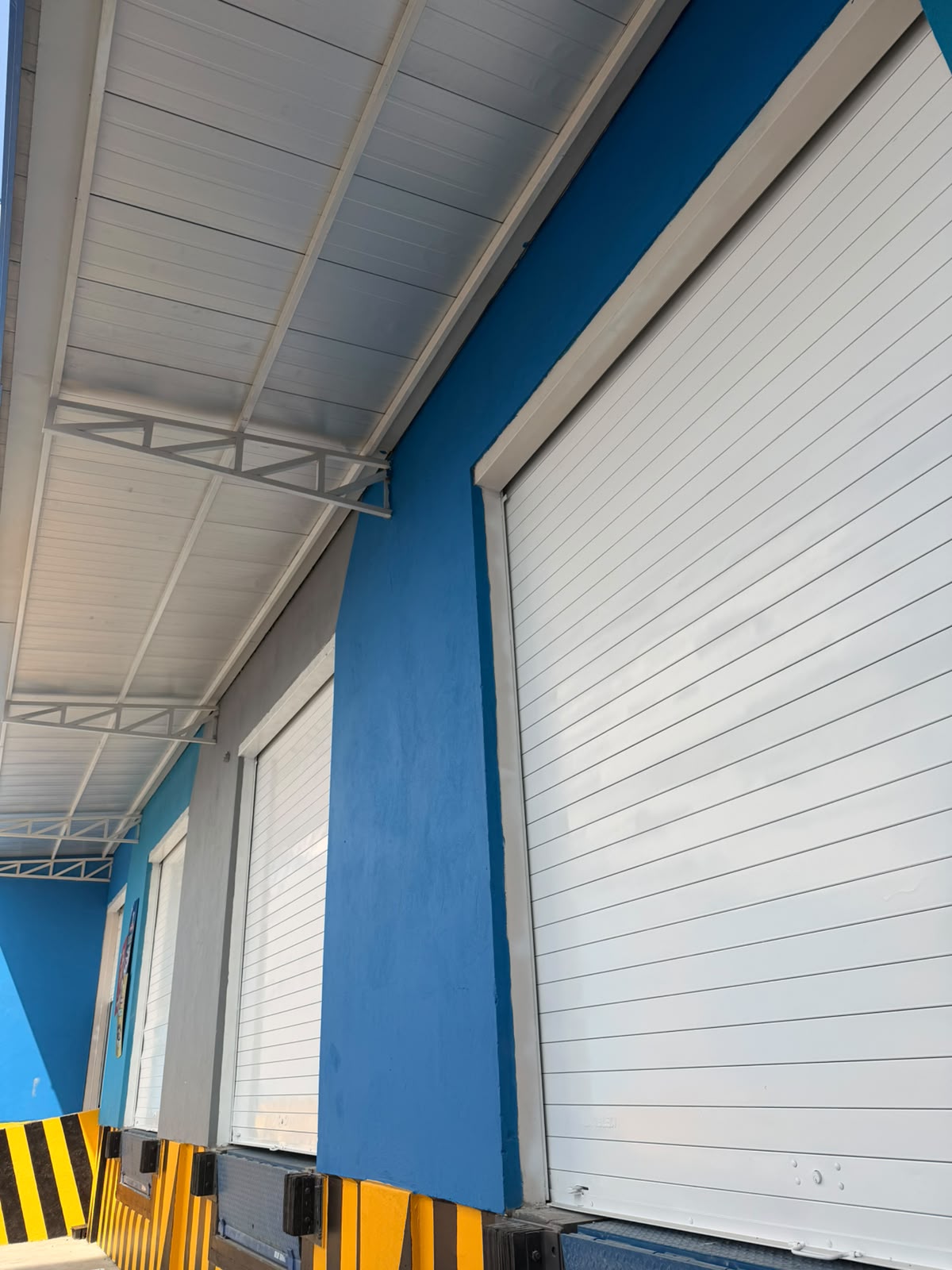 Puerta de aluminio Metalman