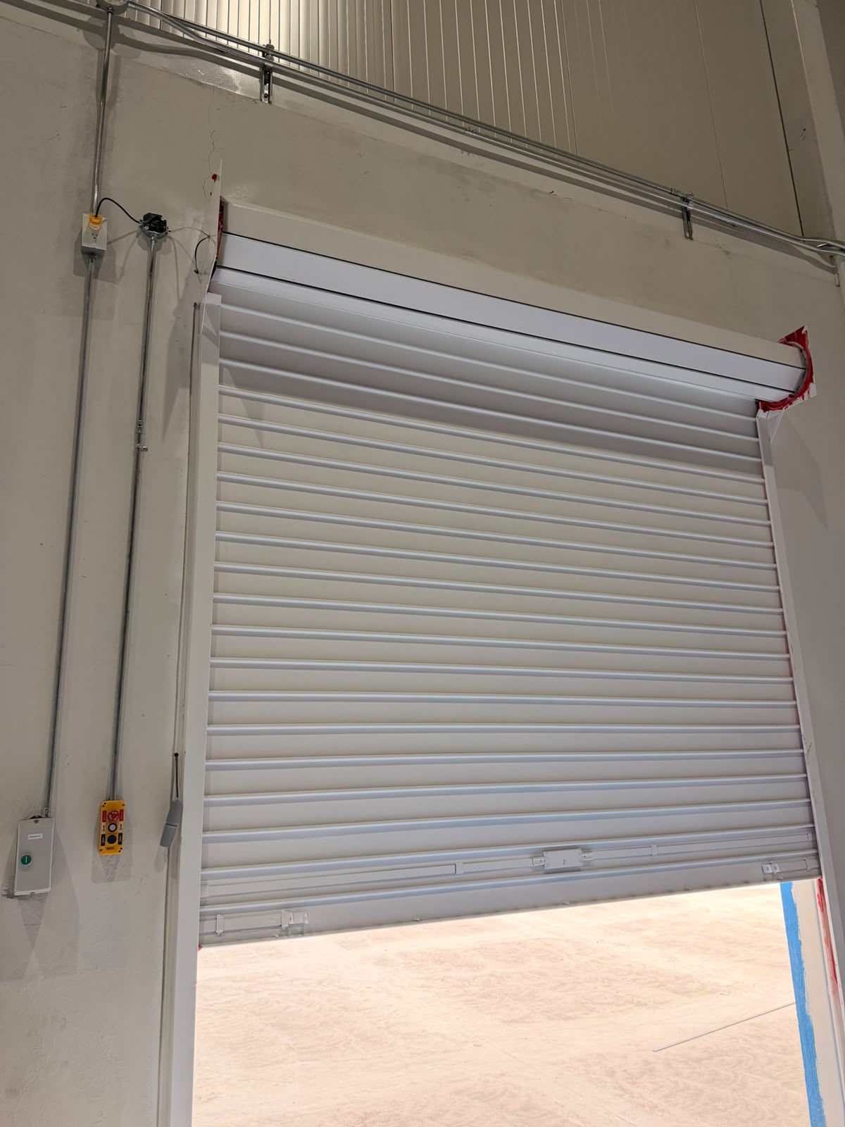 Puerta de aluminio Metalman